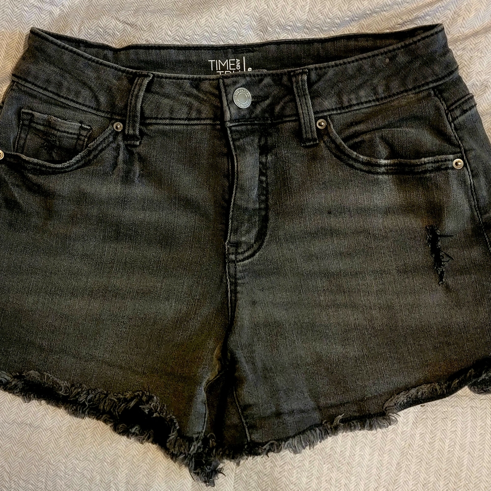 Time and Tru Black Distressed Jean Shorts Cut-Off Style